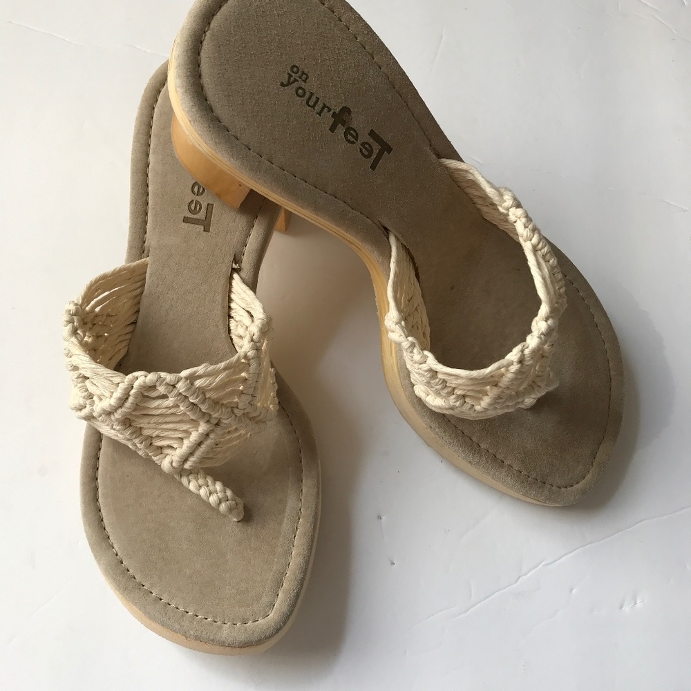 NEW NW Boho Crochet Thong Platform Sandal. Cream. 7 1/2 M.